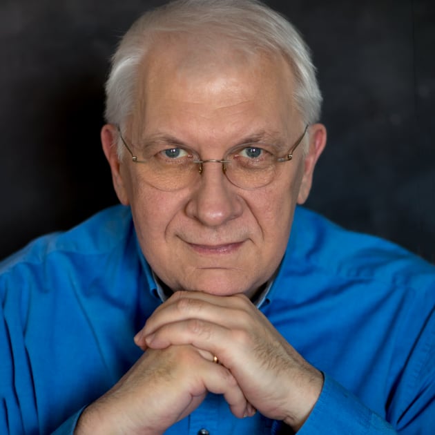 Slider - Kto nas kontroluje? Wywiad z W.P. Rdzankiem