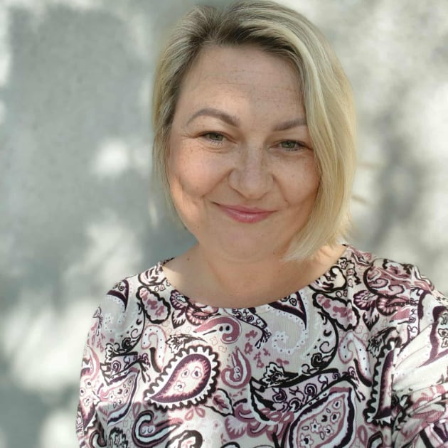 Slider - Ka�dy z nas przechodzi w �yciu burz�. Wywiad z Agat� Czykierd�-Grabowsk�