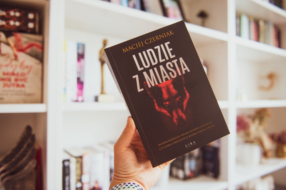 Ludzie z Miasta - książka Macieja Czerniaka