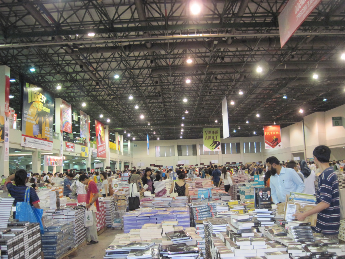 News - Dzi� wystartowa�a najwi�ksza na �wiecie wyprzeda� ksi��ek!