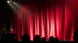 News bbb - Teatr Telewizji: &amp;#8222;Mord w hurtowni&amp;#8221; &amp;#8211; dzi spektakl Adama Sajnuka