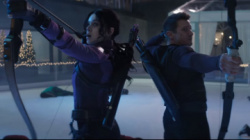 News - &amp;#8222;Szklana puapka&quot; w wiecie Marvela. Recenzja serialu &amp;#8222;Hawkeye&quot;