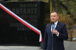 News bbb - Prezydent nie zgadza si na usunicie ksiki Sienkiewicza z listy lektur