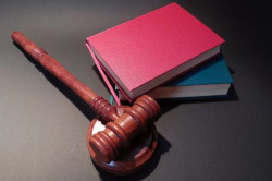 News - Sd zakae sprzeday ksiek Tomasza Pitka? Zoono wniosek