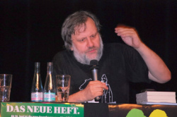 News - Slavoj iek napisa ksik o pandemii koronawirusa i jej konsekwencjach