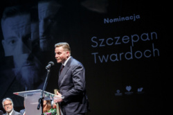 News - Szczepan Twardoch wyróżniony Nagrodą im. Kazimierza Kutza. Decyzja jury niejednomyślna