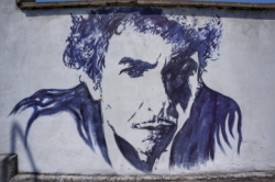 News bbb - Bob Dylan oskarony o wykorzystanie seksualne 12-latki w latach 60.