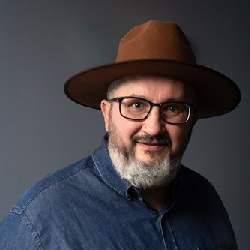 Użytkownik - TomaszPiro