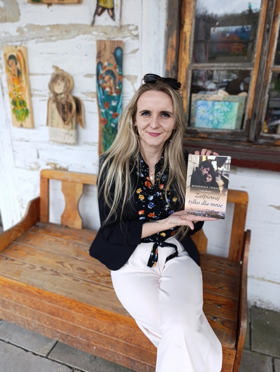 Autor - Weronika Tomala