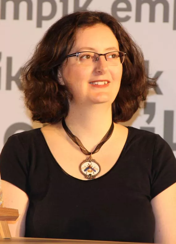 Autor - Trudi Canavan