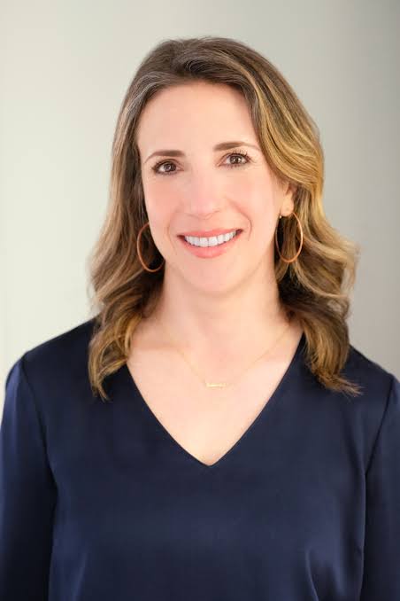 Zdjcie - Nicola Kraus