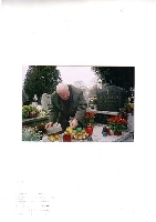 Opieka nad grobem Rodzic�w X Jana Twardowskiego. Cmentarz w Katowicach przy ul. Sienkiewicza.