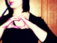 Serce na talerzu... Podano do sto�u! Zasiedli kanibale, zosta�y rozszarpane uczucia.