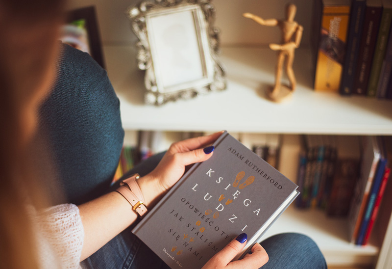 News �wiadomo��. Fragment „Ksi�gi ludzi