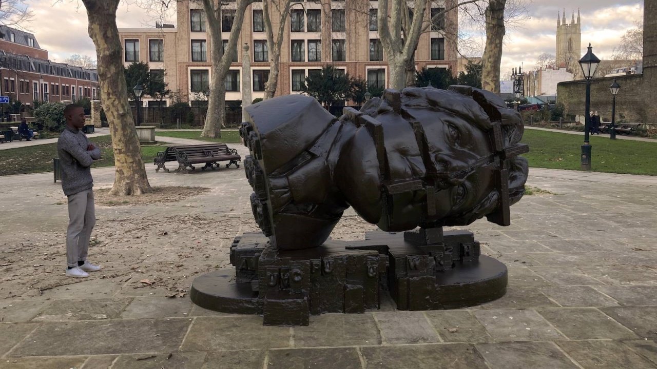 News Powsta� pomnik Oscara Wilde'a. 