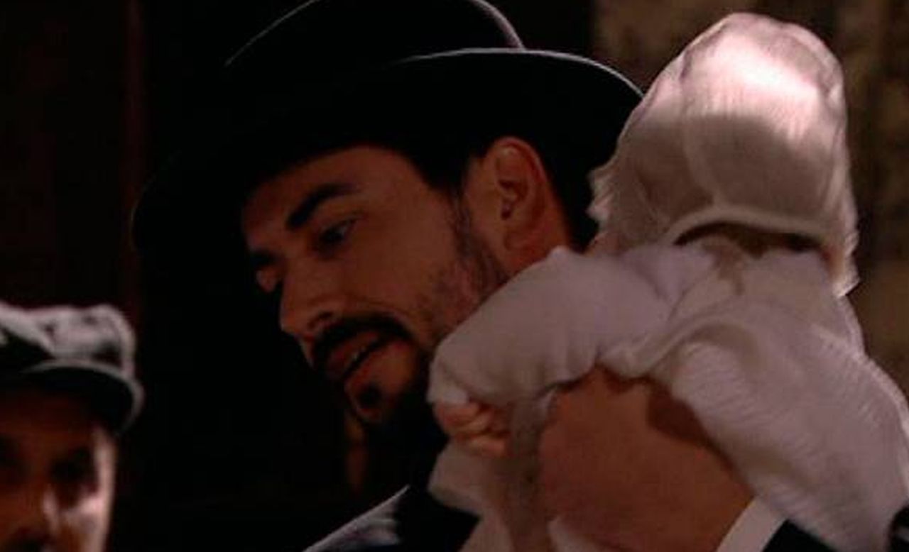 News Akacjowa 38 - 258 odc. Justo z pomoc� Cayetany porywa dziecko Manueli. Streszczenie 258 i 259 odc. 