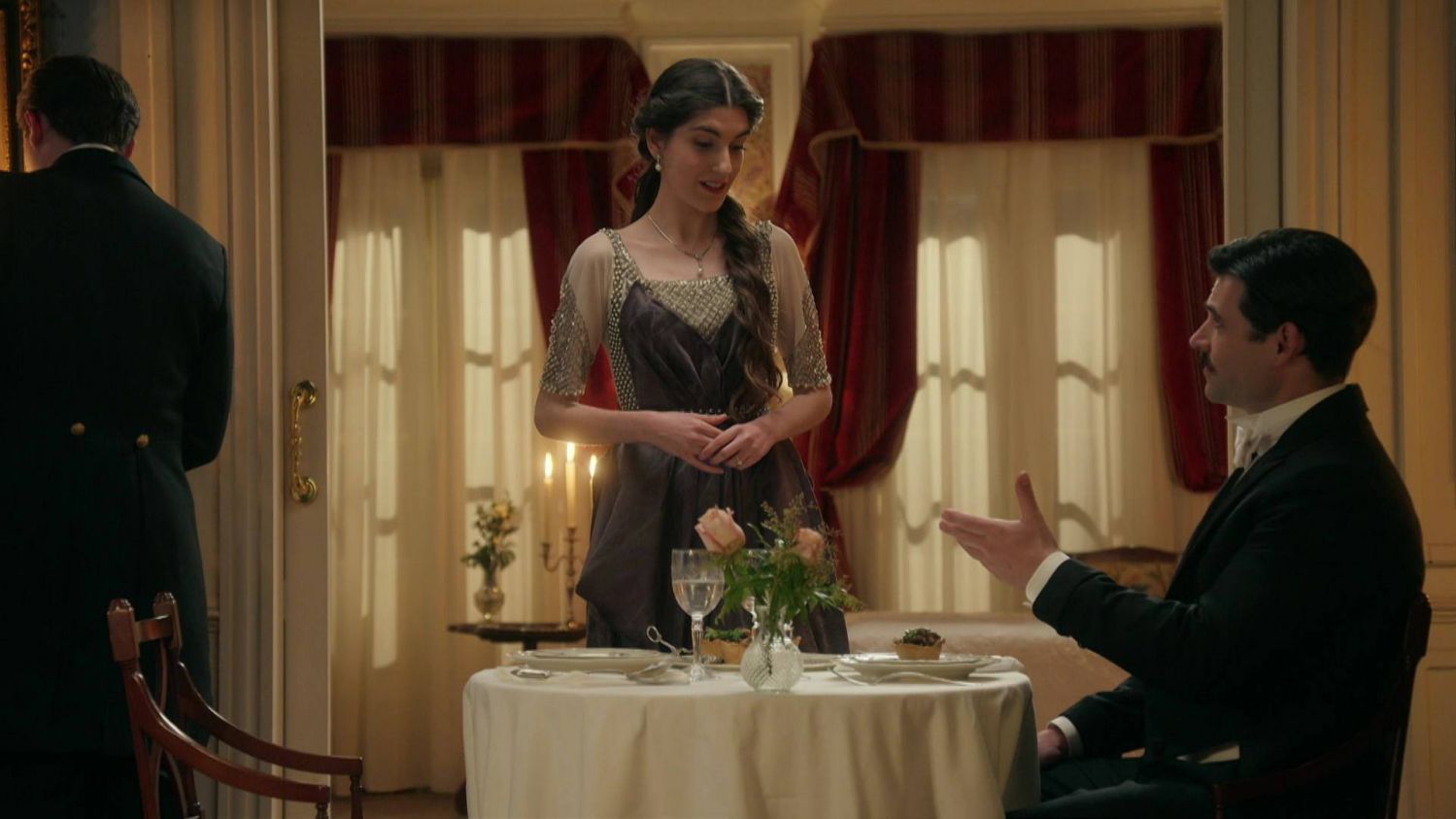 News La Promesa - pa�ac tajemnic - 113 odc. Manuel ��da prawdy od Jimeny – konfrontacja przy kolacji! Streszczenie 113 i 114 odc.