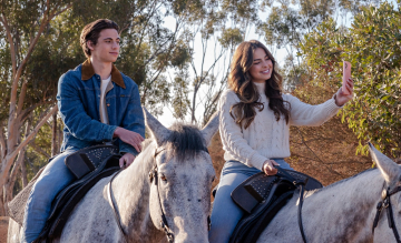 News Ca�y on – remake klasycznej komedii „Ca�a ona” dzi� debiutuje na Netflix