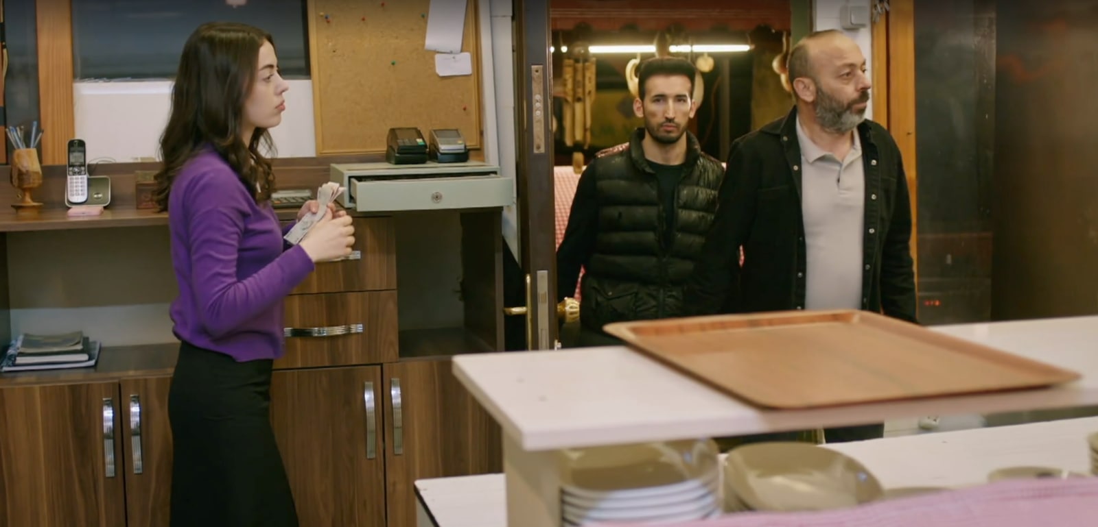 News Wichrowe wzg�rze - 144 odc. Feriha zostaje napadni�ta! Streszczenie 144 i 145 odc. 