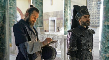 News Wspania�e stulecie: Su�tanka K�sem - 137 odc. su�tana K�sem zostaje napadni�ta w swoje sypialni. Streszczenie 137 i 138 odcinka