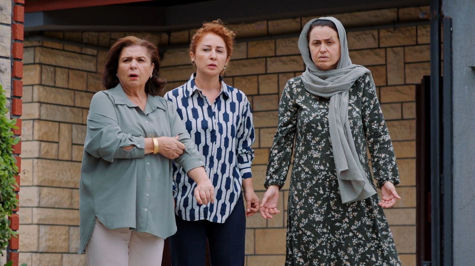 News Mi�o�� i nadzieja odc. 248. Naciye odkrywa kolczyk Bahar w ��ku Kuzeya!! Wybucha awantura. Streszczenie 248 odc.