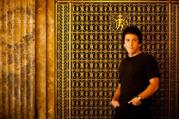 News Znany autor pisze ksi��k�, by zebra� fundusze na walk� z koronawirusem