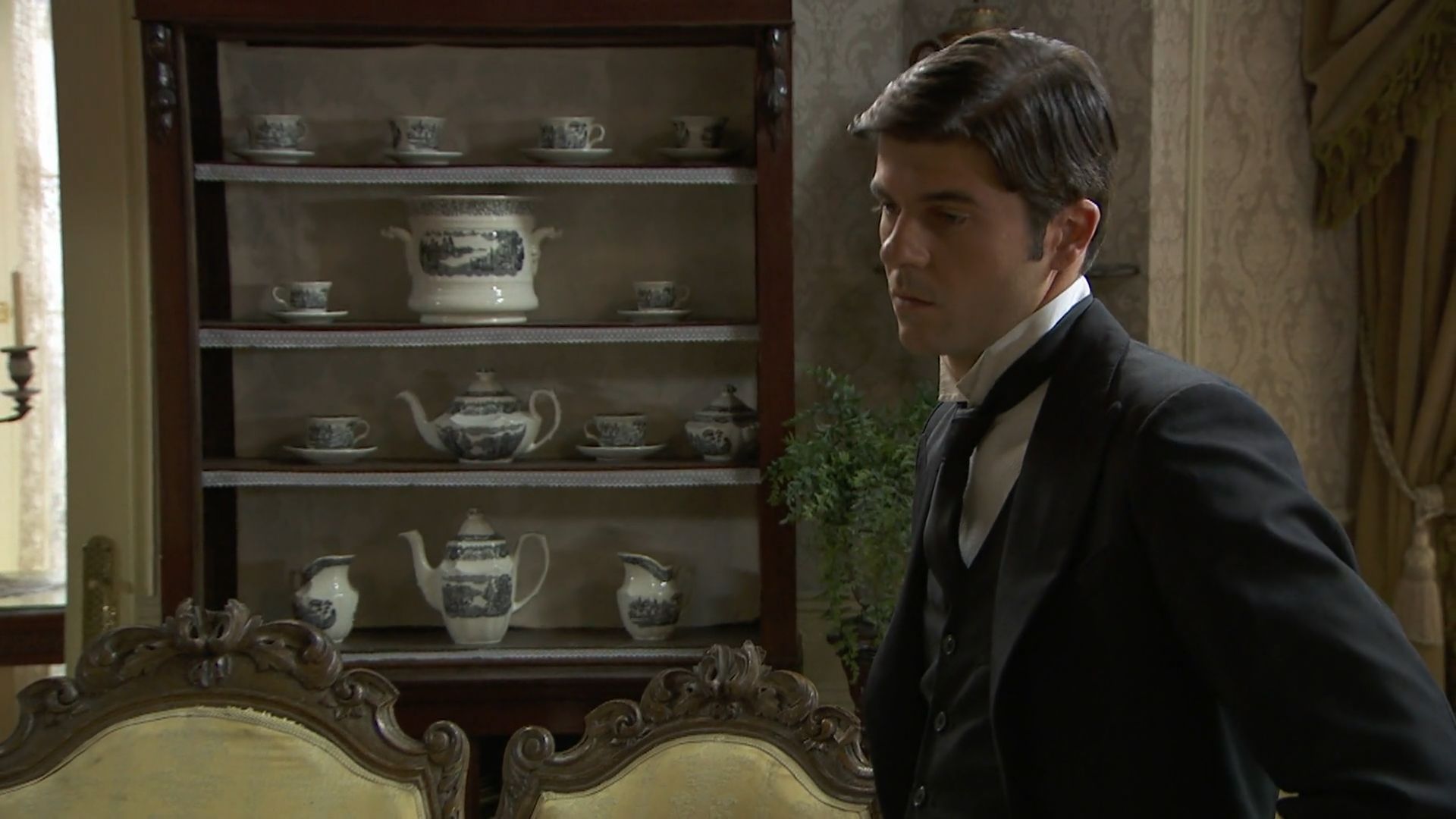 News Akacjowa 38 odc. 703 odc. Osman zdradza Simonowi, e Elvira nie yje. Streszczenie 703 i 704 odc. 