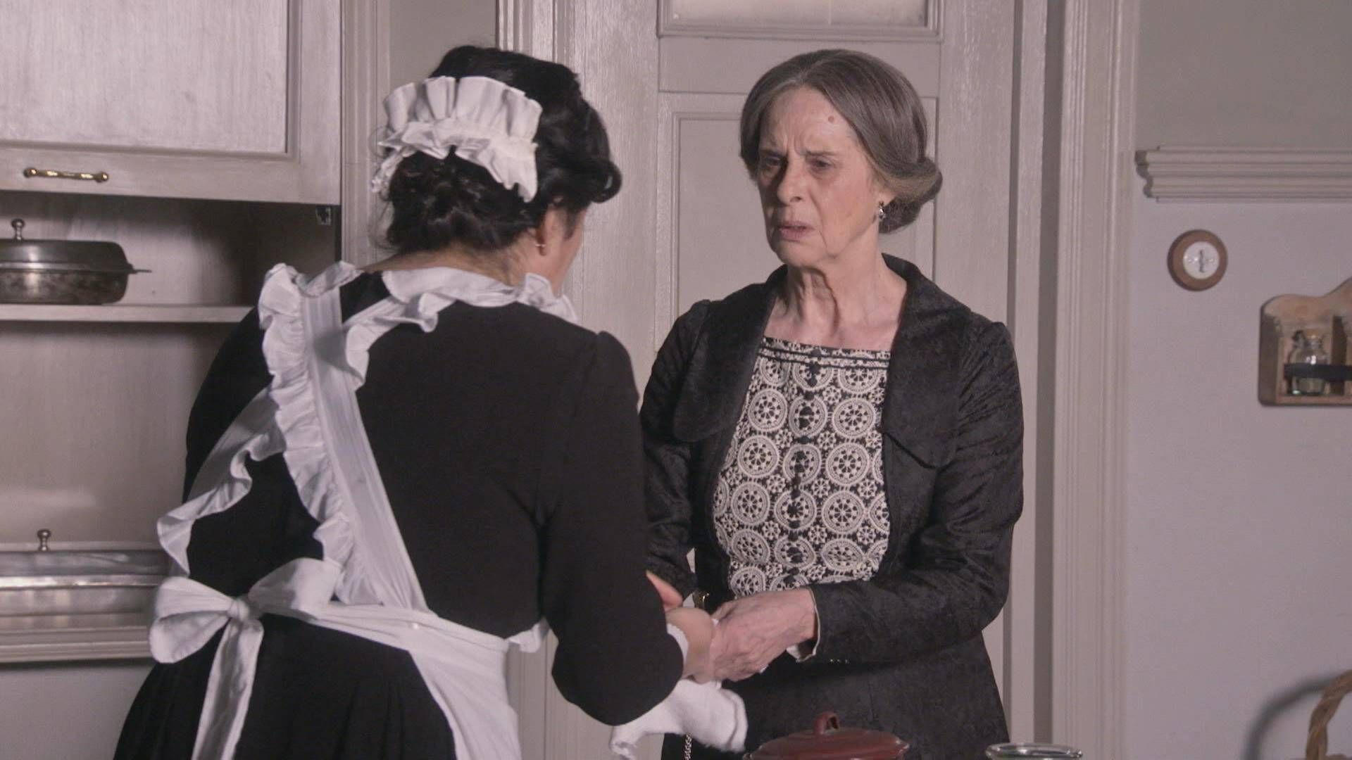 News Sze�� si�str - odc. 472. Celia prowadzi... ksi�garni�. Streszczenie 472 i 473 odc.