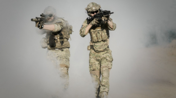 News Autor ksi��ki o �o�nierzach w Afganistanie wezwany do prokuratury