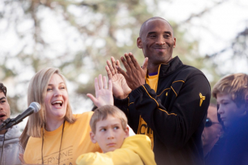 News Tragicznie zmar�y Kobe Bryant mia� napisa� ksi��k� z Paulo Coelho