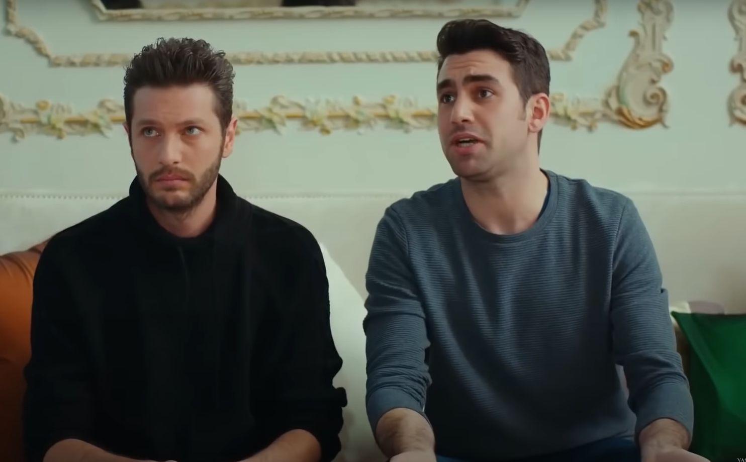 News Zakazany owoc 350 odc. i 351 odc.: Caner i Emir podst�pem chc� zdoby� telefon Kumru. Co si� wydarzy?