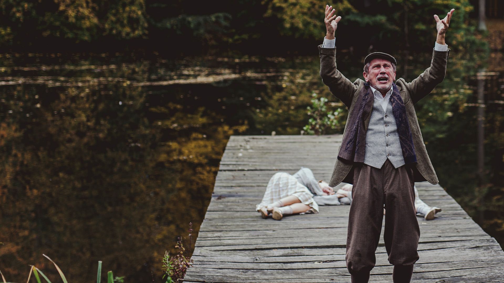 News Teatr Telewizji: W ma�ym dworku. Spektakl z Janem Englertem i Janem Fryczem ju� dzi� na TVP 1!