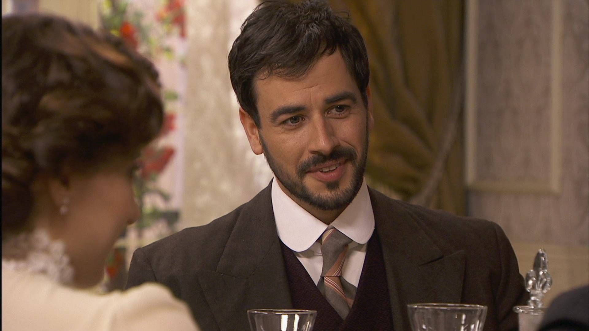 News Akacjowa 38 - 120 odc. Justo wyjawia Manueli, �e pami�ta ich ma��e�stwo. Streszczenie 120 i 121 odc. 