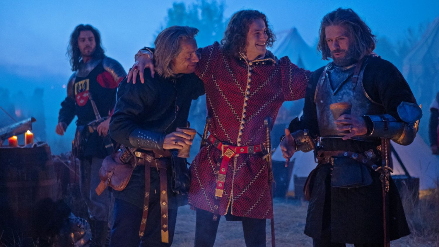 News Kr�lowie odc. 34 i 35 streszczenie: Marcin z Ro�nowa przynosi wie�ci o kl�sce pod Warn�! Co jeszcze si� wydarzy? 