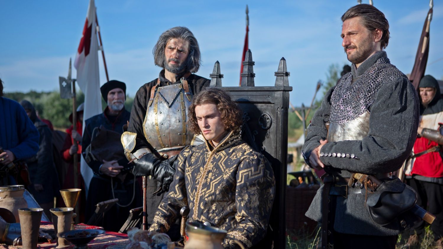 News Kr�lowie odc. 20 i 21 streszczenie: tajemniczy go�� w obozie kr�lewskim – czy Sofia zostanie ocalona? Co jeszcze si� wydarzy? 