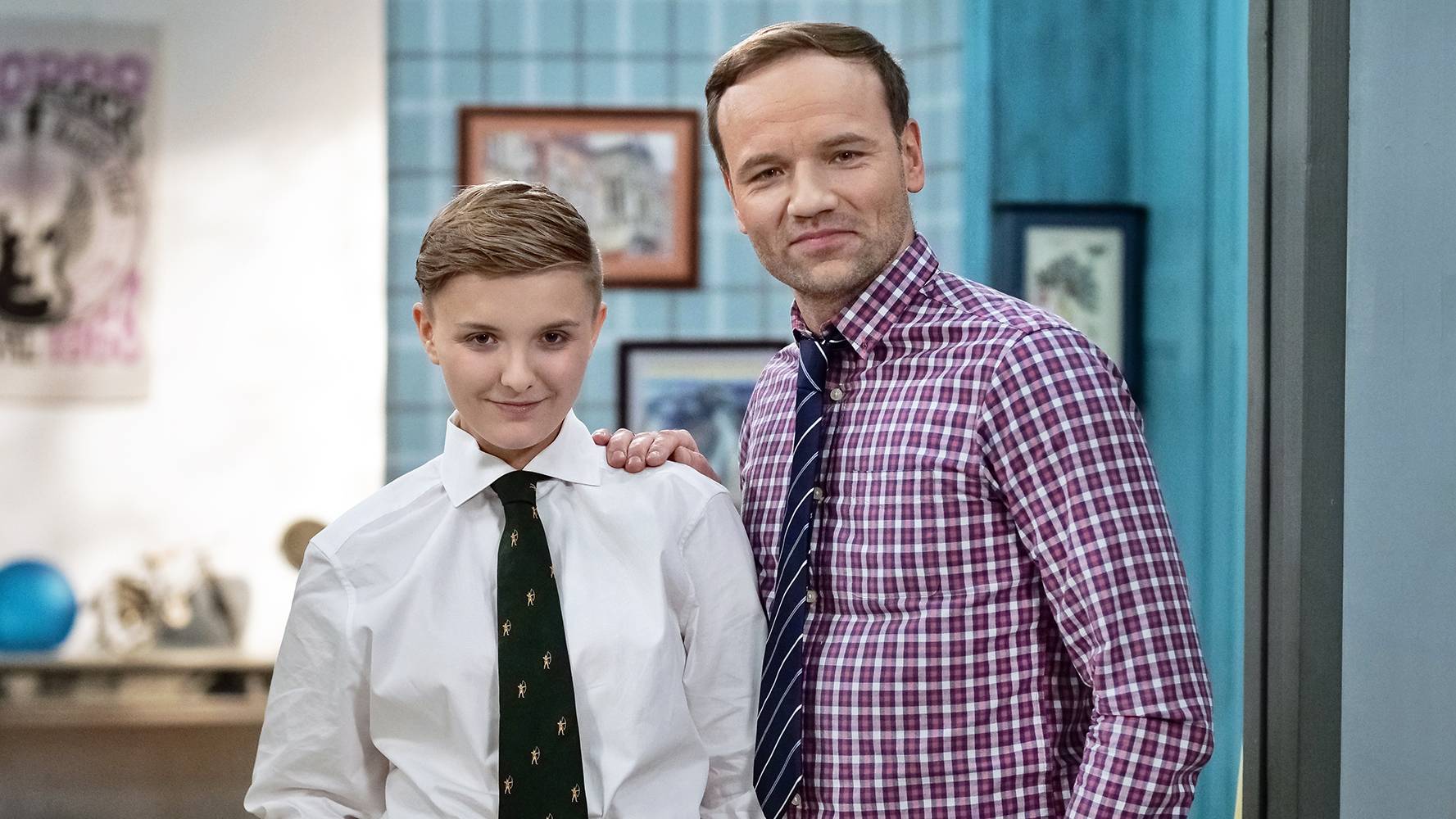 News Pierwsza mi�o�� - 3778 odc. Emil udaje bogacza, a Edward ma dosy� utrzymywanie go. Streszczenie 3778 odcinka