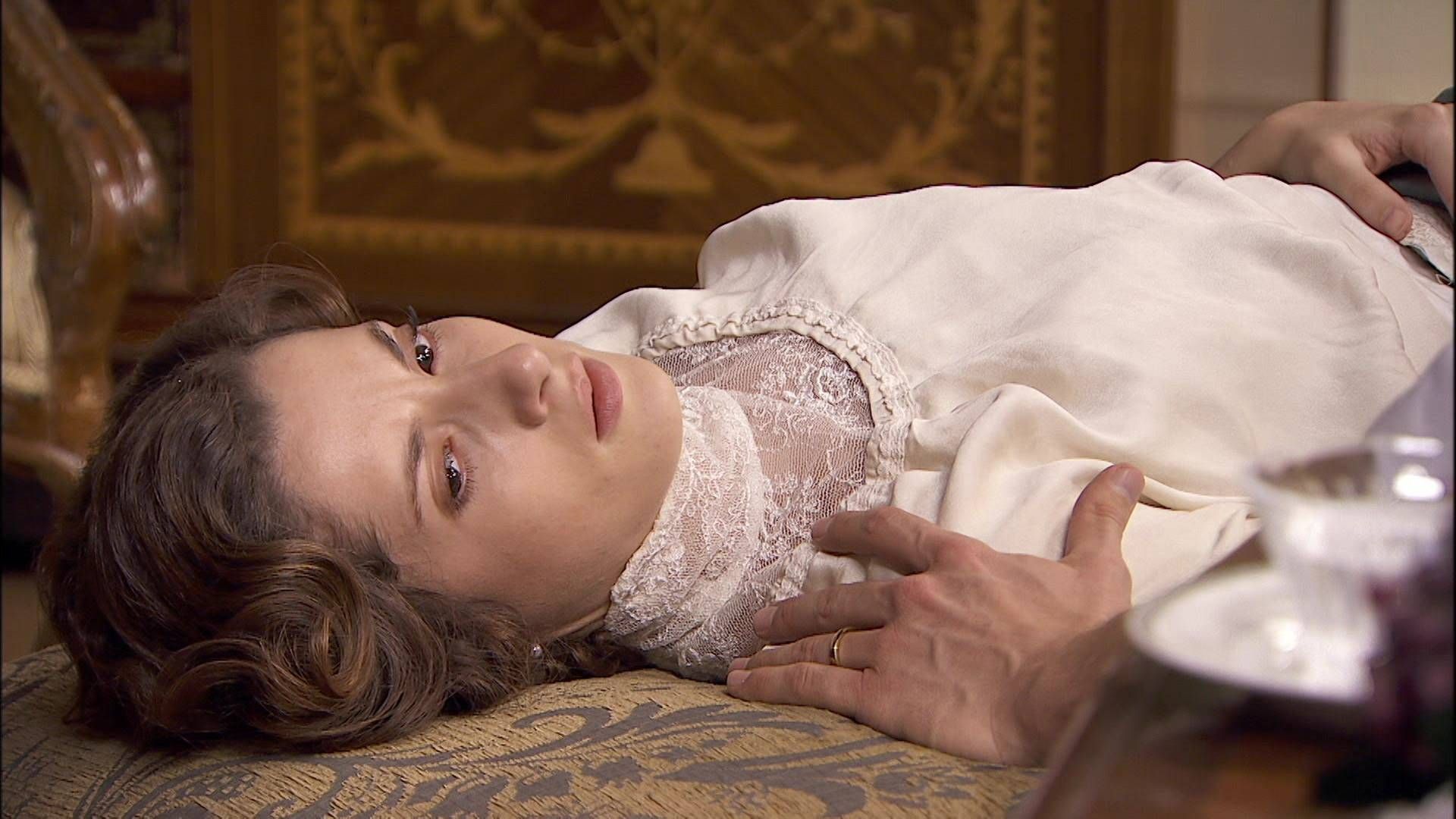 News Akacjowa 38 - 158 odc. Trini odnajduje chor� Celi�. Streszczenie 158 i 159 odc. 