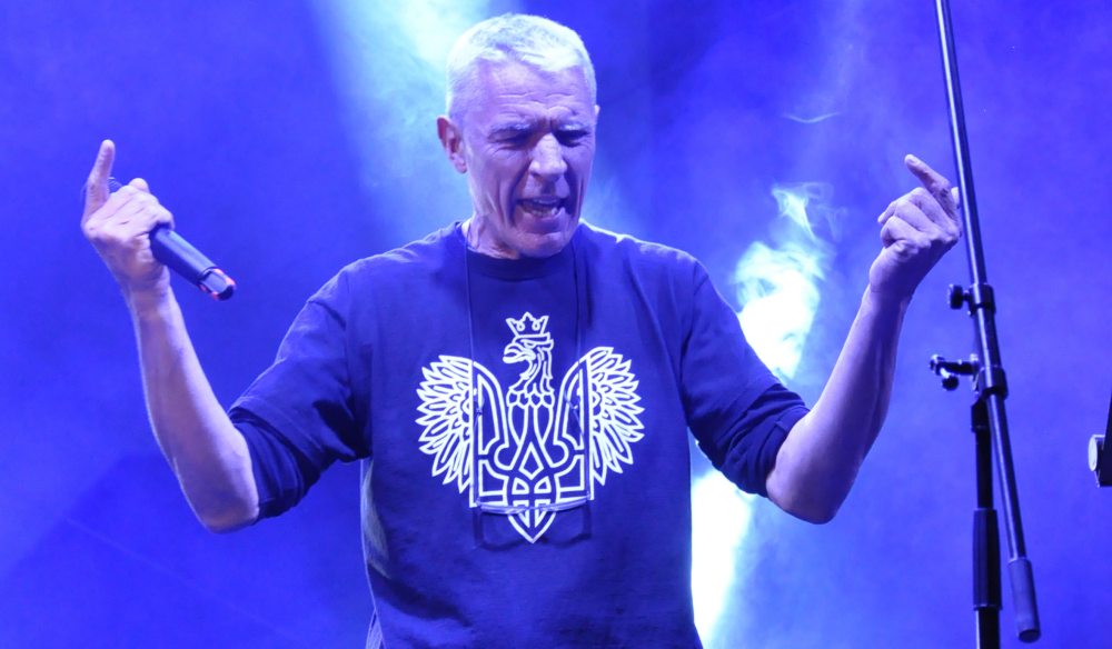 News  Andrzej Stasiuk w ogniu krytyki. Autor przyznaje si� do dr�czenia zwierz�t w m�odo�ci