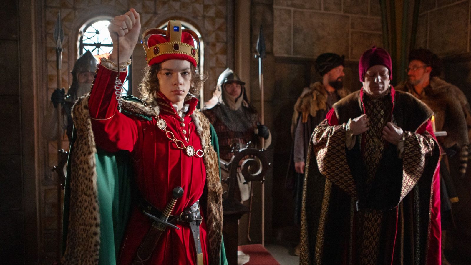 News Kr�lowie odc. 4 i 5 streszczenie: Kazimierz zostaje og�oszony ksi�ciem Litwy, a W�adys�aw kr�lem W�gier. Co si� wydarzy? 