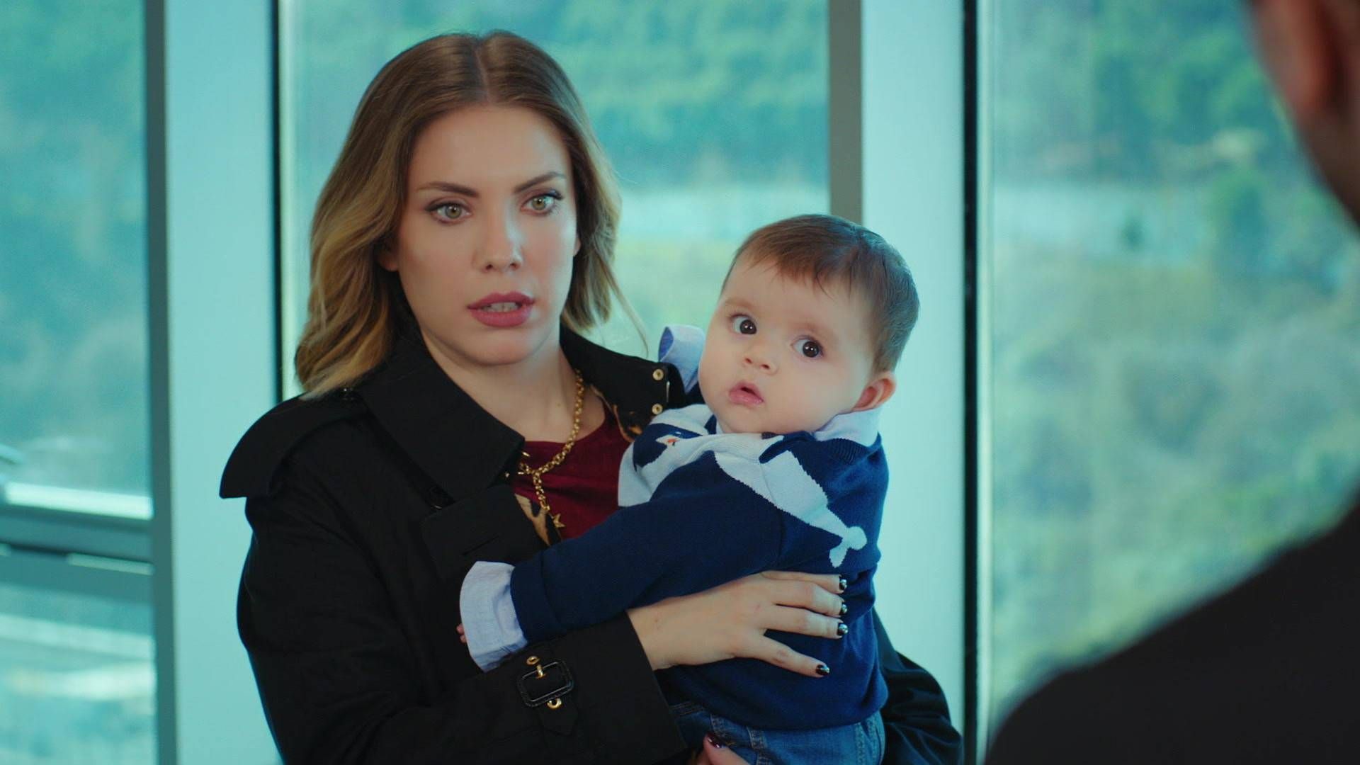 News Zakazany owoc - 251 odc. By�y narzeczony odbiera Yildiz dziecko. Streszczenie 251 i 252 odc. 