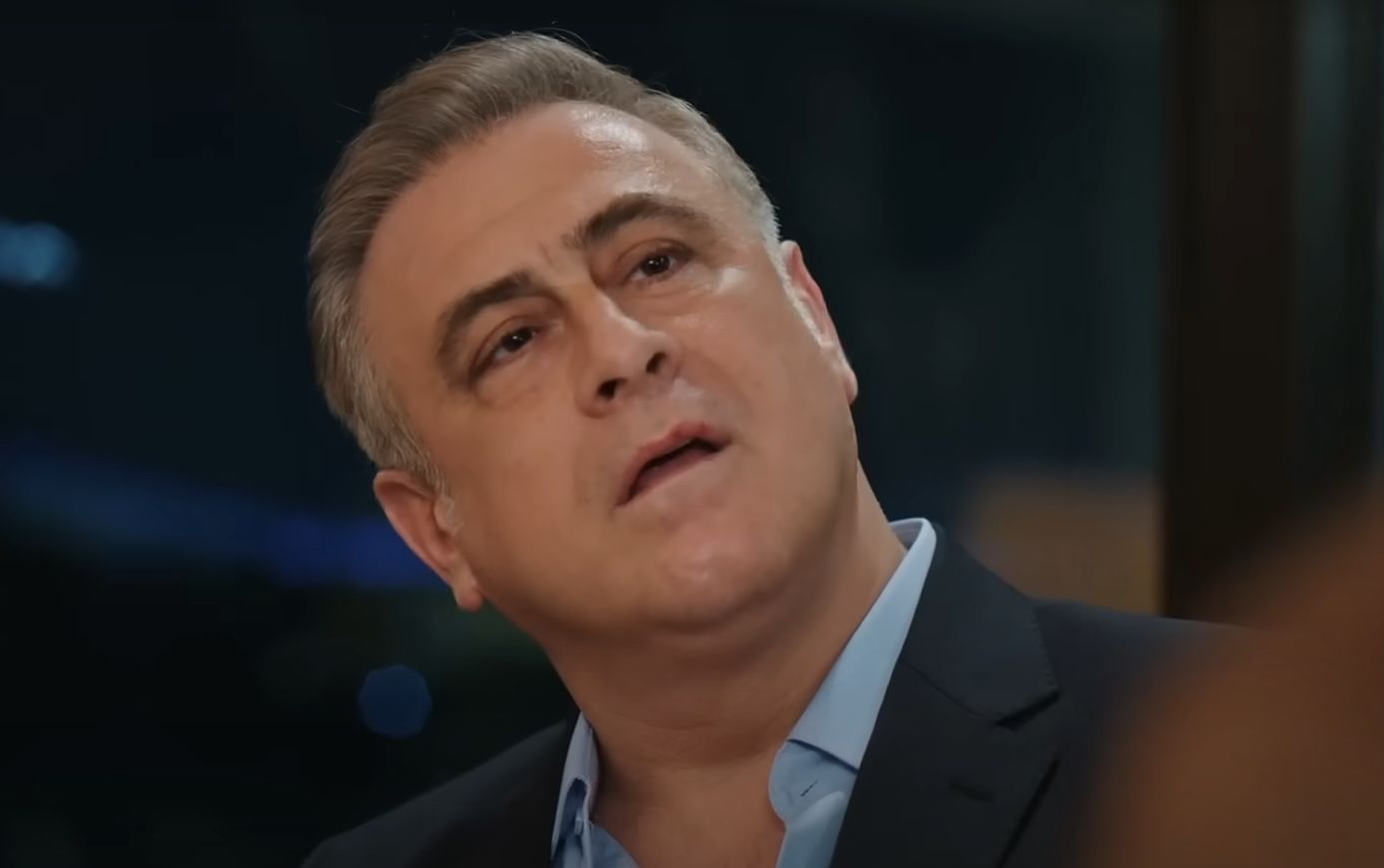 News Z�oty ch�opak - 149 odc. Sehmuz wpada w sza� na wie��, �e to Ferit jest ojcem dziecka Pelin. Streszczenie 149 i 150 odcinka