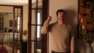 News W u�cisku, mroczny turecki dramat o parze, kt�ra nie mo�e uciec przez demonami przesz�o�ci ju� na Netflix 