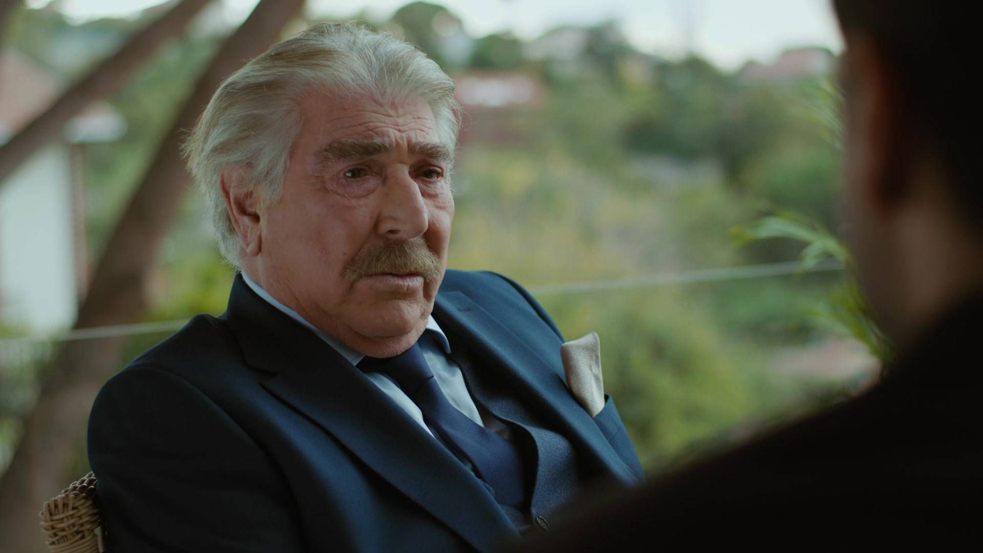 News Zakazany owoc 319 odc. i 320 odc.: Hasanowi marnie idzie zabieganie o wzgl�dy Feride. Co si� wydarzy?