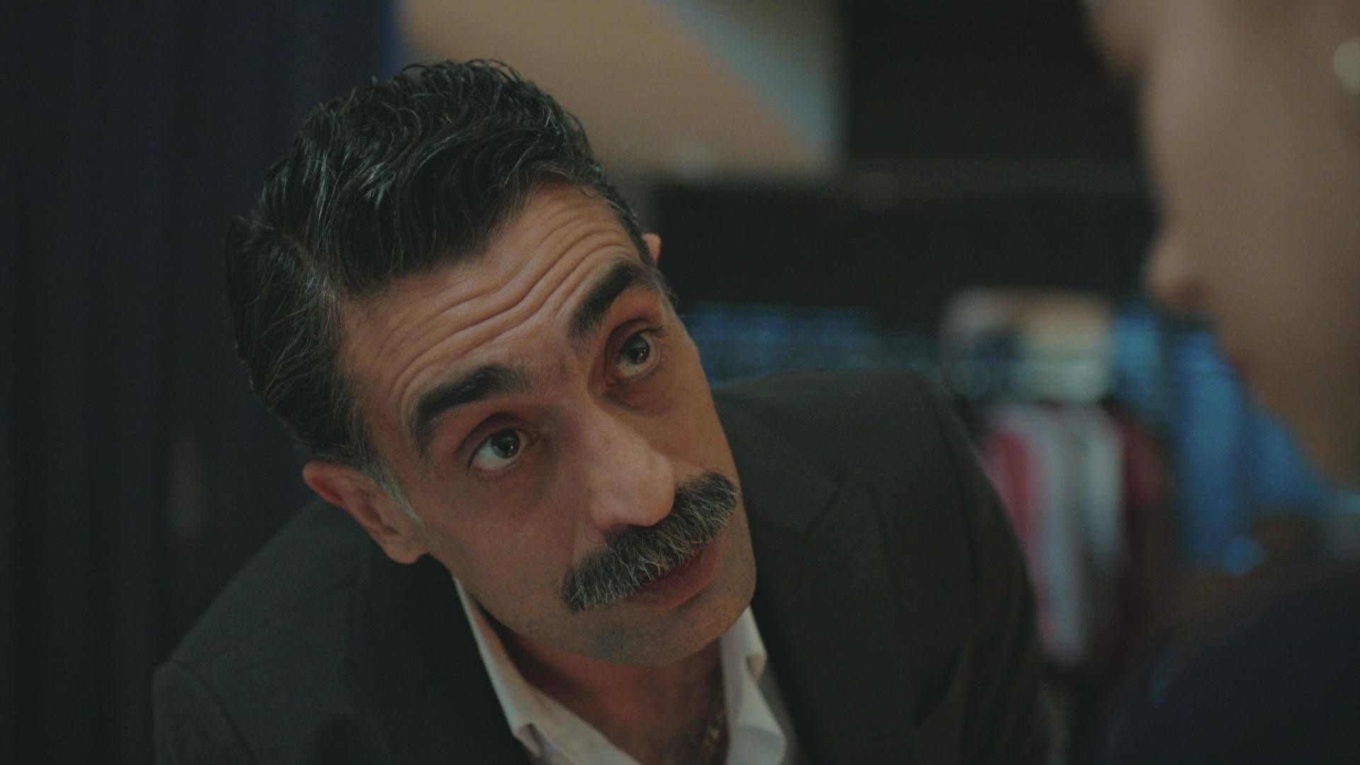 News Z�oty ch�opak - 56 odc. Kazim zmusza Ferita do zaakceptowania decyzji �ony. Streszczenie 56 i 57 odcinka