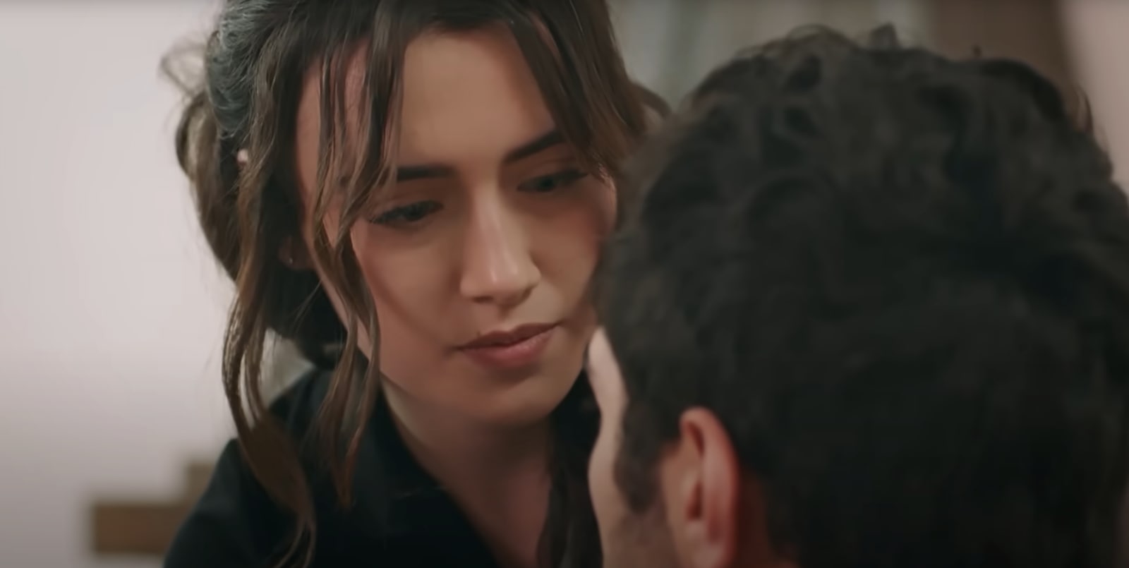 News Wichrowe wzg�rze - 89 odc. Halil i Zeynep uratowani! Streszczenie 89 i 90 odc. 