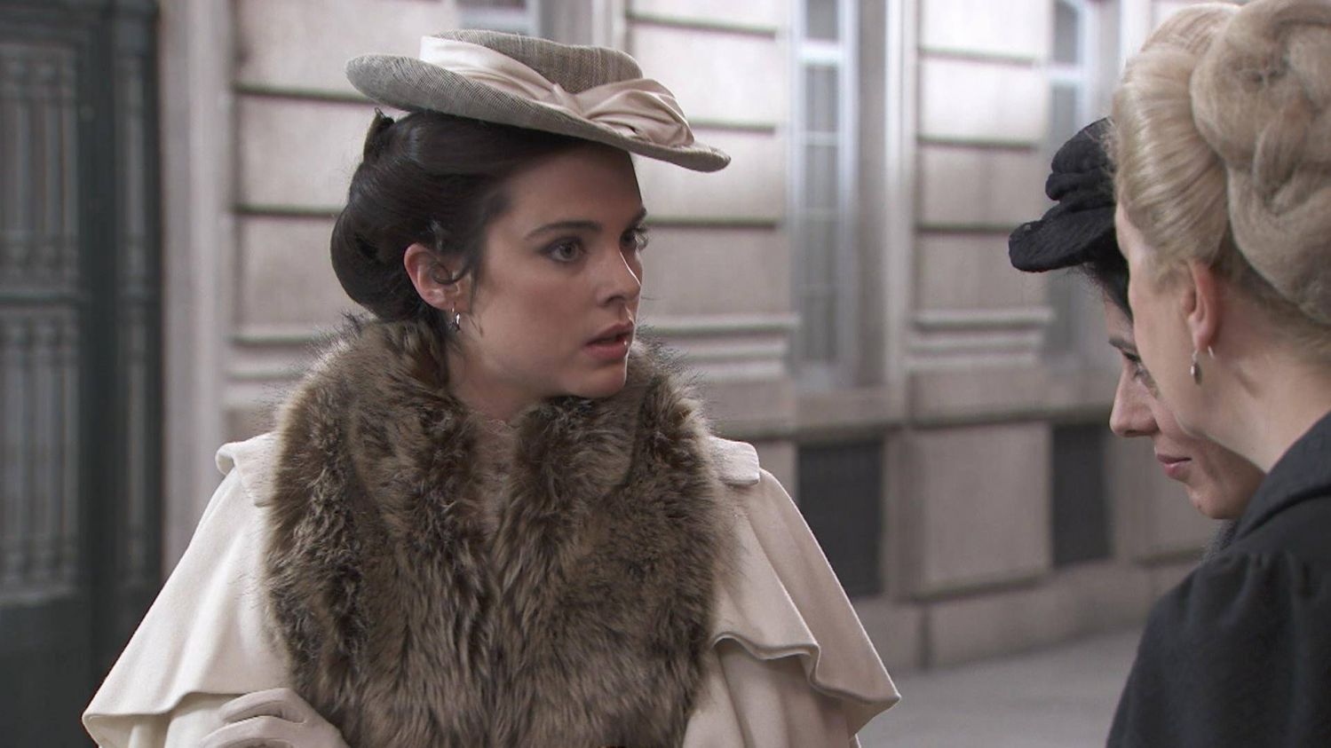 News Akacjowa 38 odc. 596.Leonor wraca do rodziny, ale skrywa tajemnic�! Streszczenie 596 i 597 odc. 