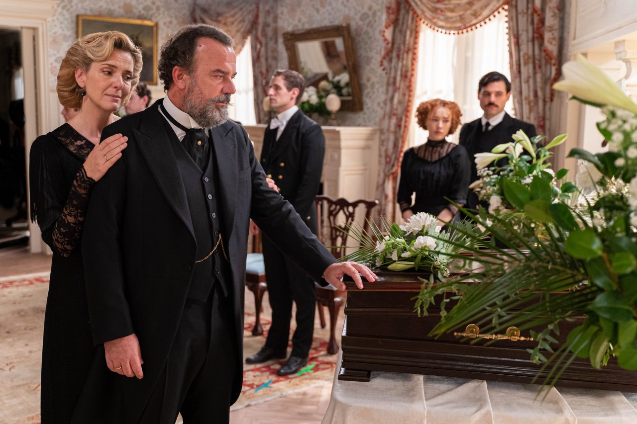 News La Promesa - pa�ac tajemnic - 4 odc. Kto b�dzie zarz�dza� maj�tkiem po �mierci Tomasa? Streszczenie 4 i 5 odc.