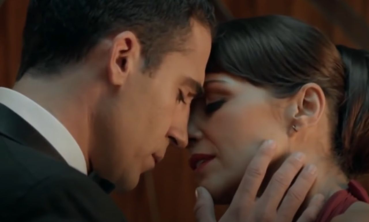 News Velvet - 19 odc. Cristina zaczyna wypytywa� Alberta o jego dawn� mi�o��. Streszczenie 19 i 20 odcinka