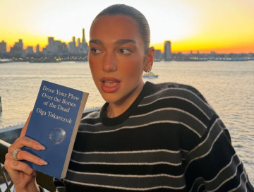 News Popularna piosenkarka Dua Lipa jest fank� Olgi Tokarczuk