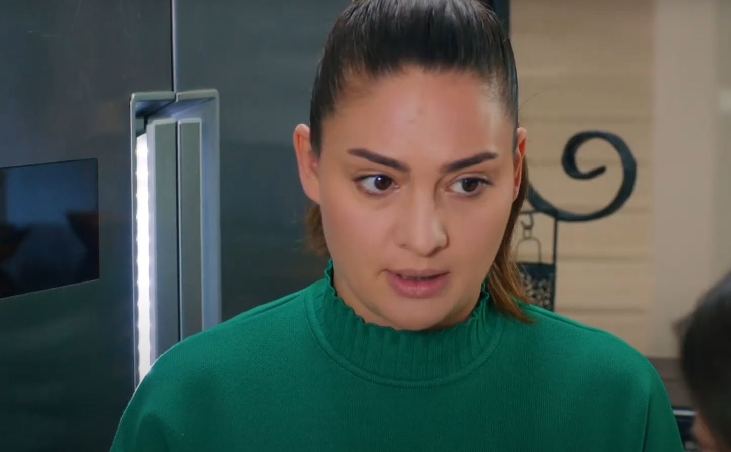 News Mi�o�� i nadzieja  - odc. 31. Yildiz dostaje od Suata du�� sum� pieni�dzy? Streszczenie 31 i 32 odc.